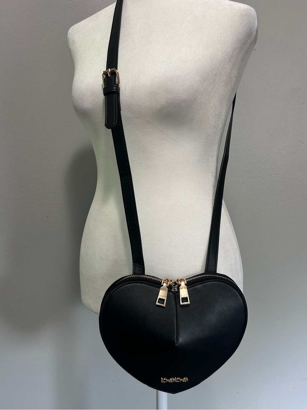 bebe Black Heart-Shaped Crossbody with Gold Hardware - Picture 4 of 8